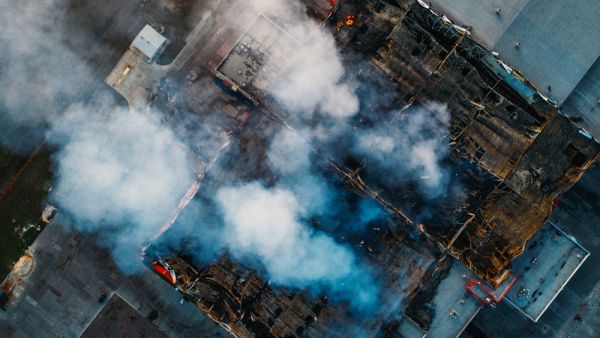 Arson fire destroys major warehouse in Ontario, California | Al Bawaba